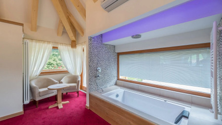 Deluxe Romantic Tower