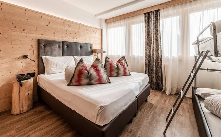 Family Room z balkonem