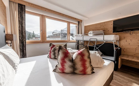 Family Room z balkonem