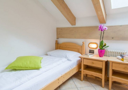 Apartament 3-pokojowy 6-osobowy na poddaszu