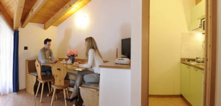 Apartament 2-pokojowy 6-osobowy z balkonem