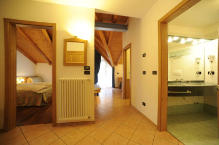 Apartament 2-pokojowy 6-osobowy z balkonem