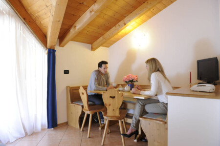 Apartament 2-pokojowy 6-osobowy z balkonem