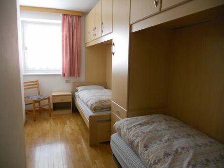 Apartament B 4-osobowy 3-pokojowy