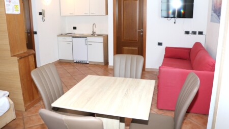Studio 3-osobowe