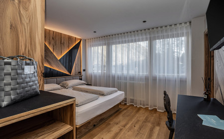 Dolomite Suite Back Side