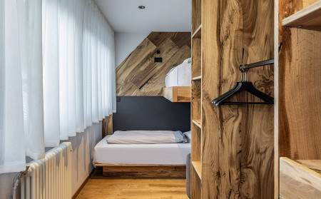 Dolomite Suite Back Side