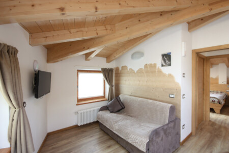 Apartament 3-pokojowy na poddaszu