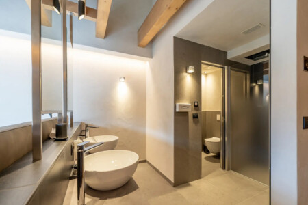 Luxury Spa Suite