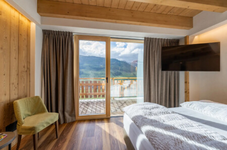 Luxury Spa Suite