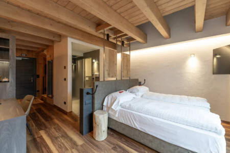 Luxury Spa Suite