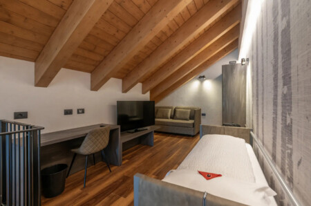 Luxury Spa Suite