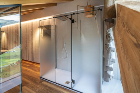 Luxury Spa Suite