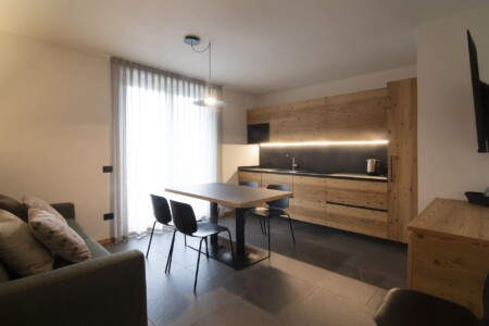 Apartament 3-pokojowy Groste'