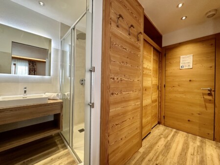 Studio Romantic Superior