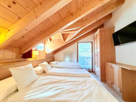 Apartament Attic Superior