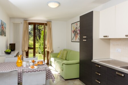 Apartament 2-pokojowy z ogrodem