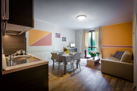 Apartament 2-pokojowy z ogrodem